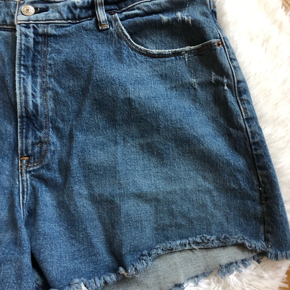 Abercrombie & Fitch Dark Blue Denim Frayed/Distressed Shorts - Picture 4 of 9